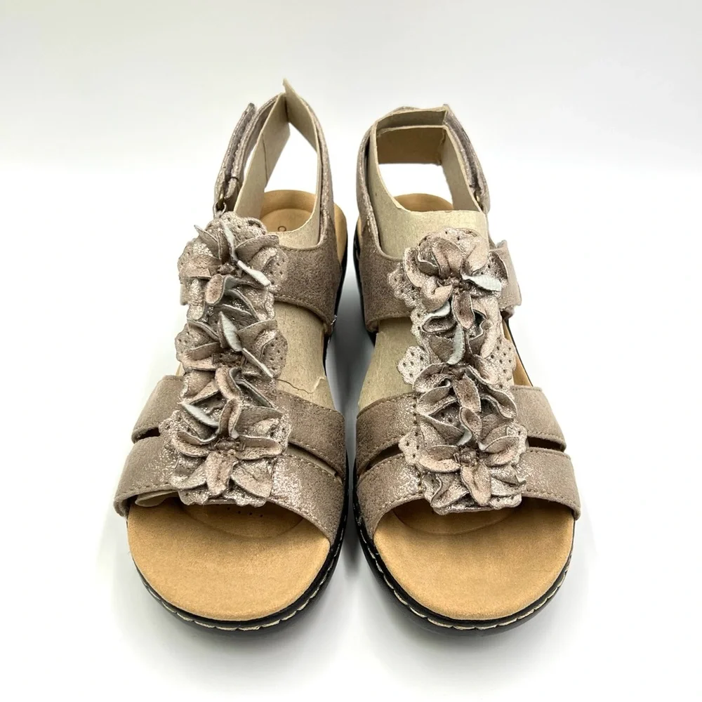 Clarks Size 6.5 Metallic Taupe Bronze‎ Floral T-Strap Wedge Sandals Shoes